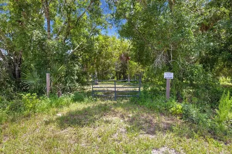 15320 NW 282nd Street Okeechobee FL 34972