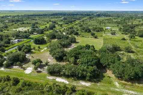15320 NW 282nd Street Okeechobee FL 34972