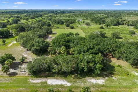 15320 NW 282nd Street Okeechobee FL 34972