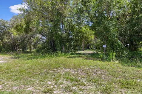 15320 NW 282nd Street Okeechobee FL 34972