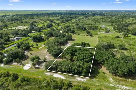 15320 NW 282nd Street Okeechobee FL 34972