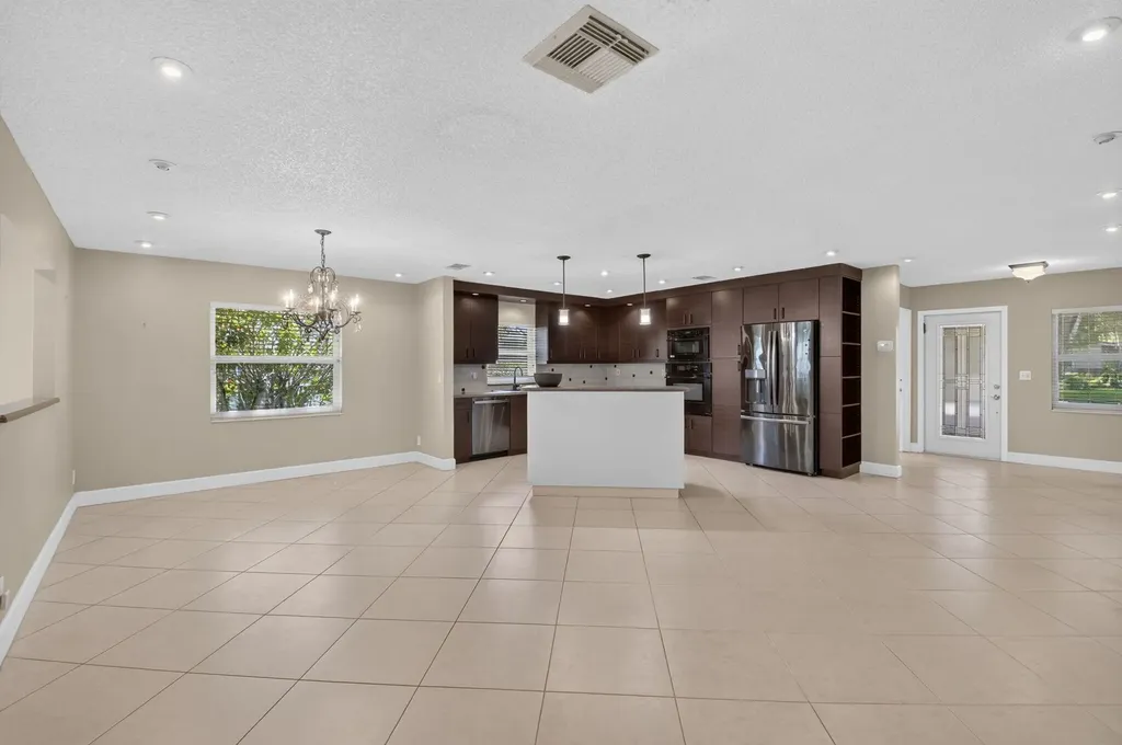 6103 Stanley Lane Delray Beach FL 33484