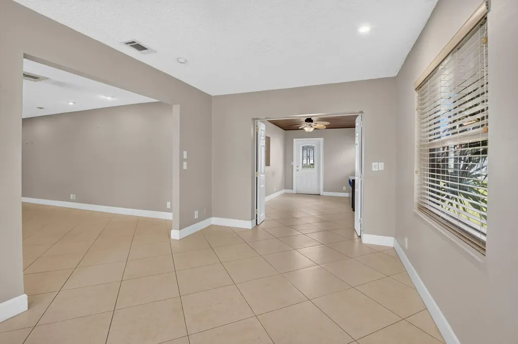6103 Stanley Lane Delray Beach FL 33484
