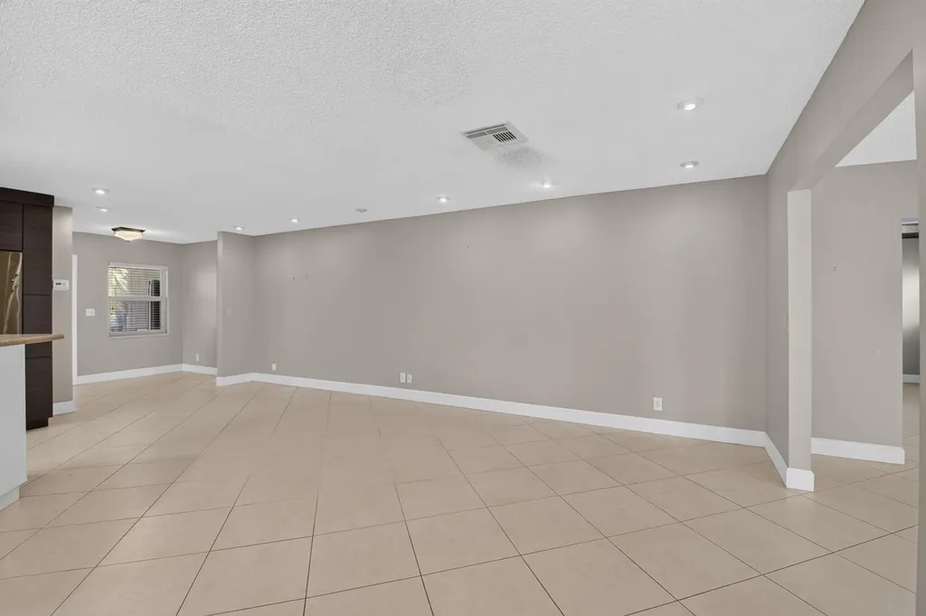 6103 Stanley Lane Delray Beach FL 33484