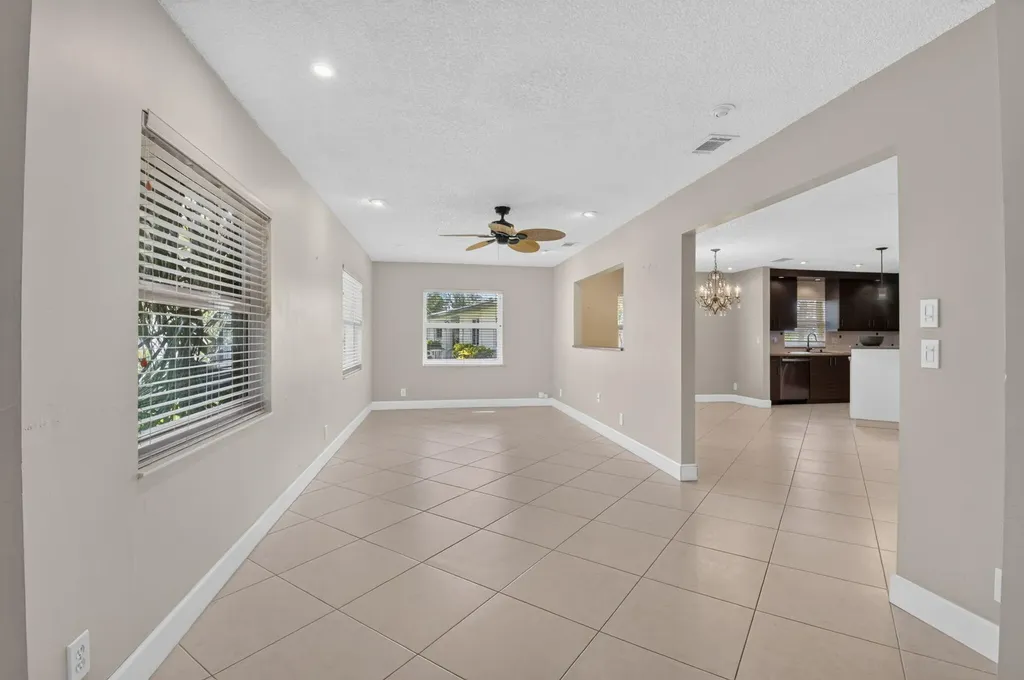 6103 Stanley Lane Delray Beach FL 33484