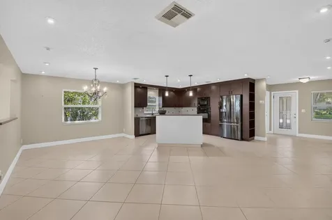 6103 Stanley Lane Delray Beach FL 33484