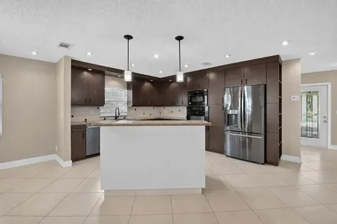 6103 Stanley Lane Delray Beach FL 33484