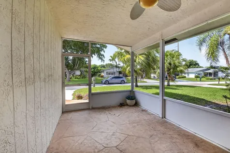 6103 Stanley Lane Delray Beach FL 33484