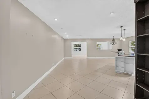 6103 Stanley Lane Delray Beach FL 33484