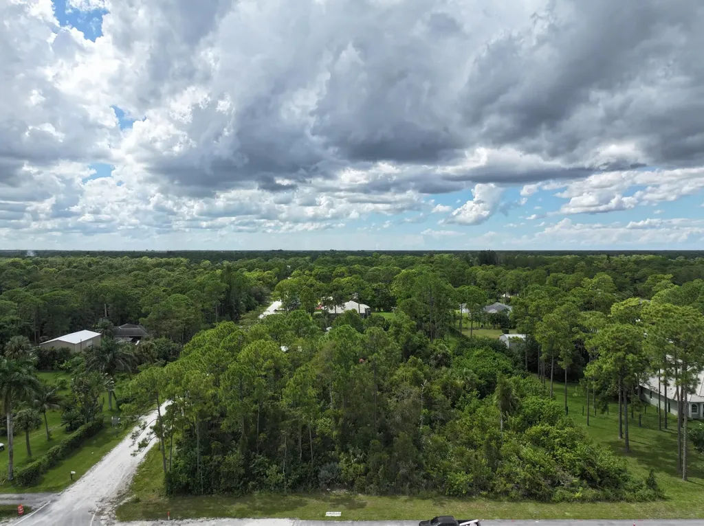 8601 Seminole Pratt Whitney Road The Acreage FL 33470