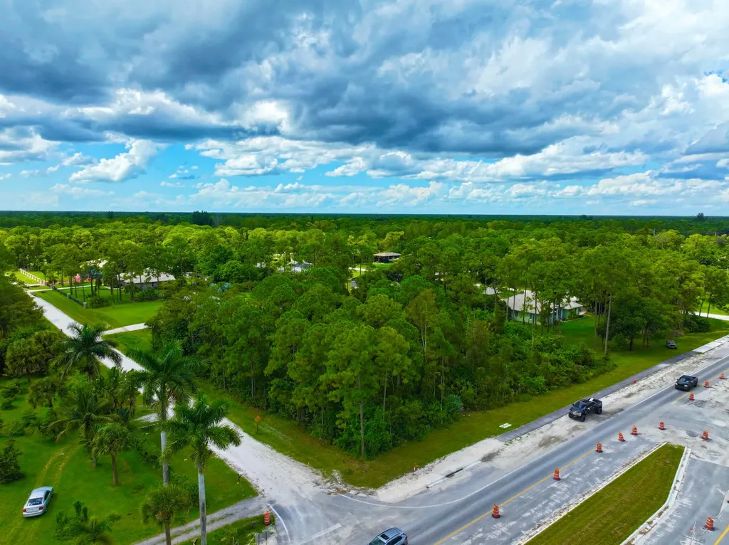 8601 Seminole Pratt Whitney Road The Acreage FL 33470
