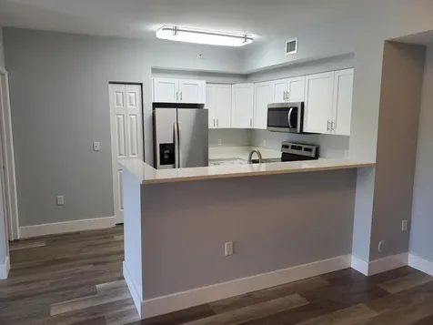 8070 N Nob Hill Road Tamarac FL 33321