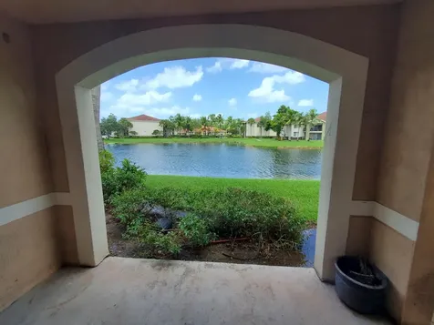 8070 N Nob Hill Road Tamarac FL 33321