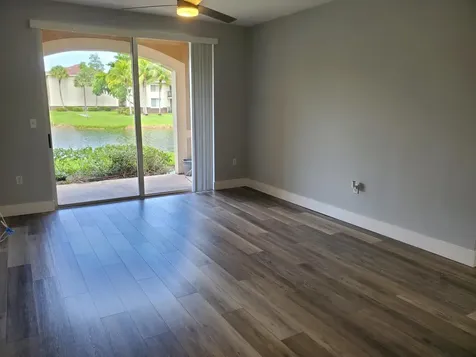 8070 N Nob Hill Road Tamarac FL 33321