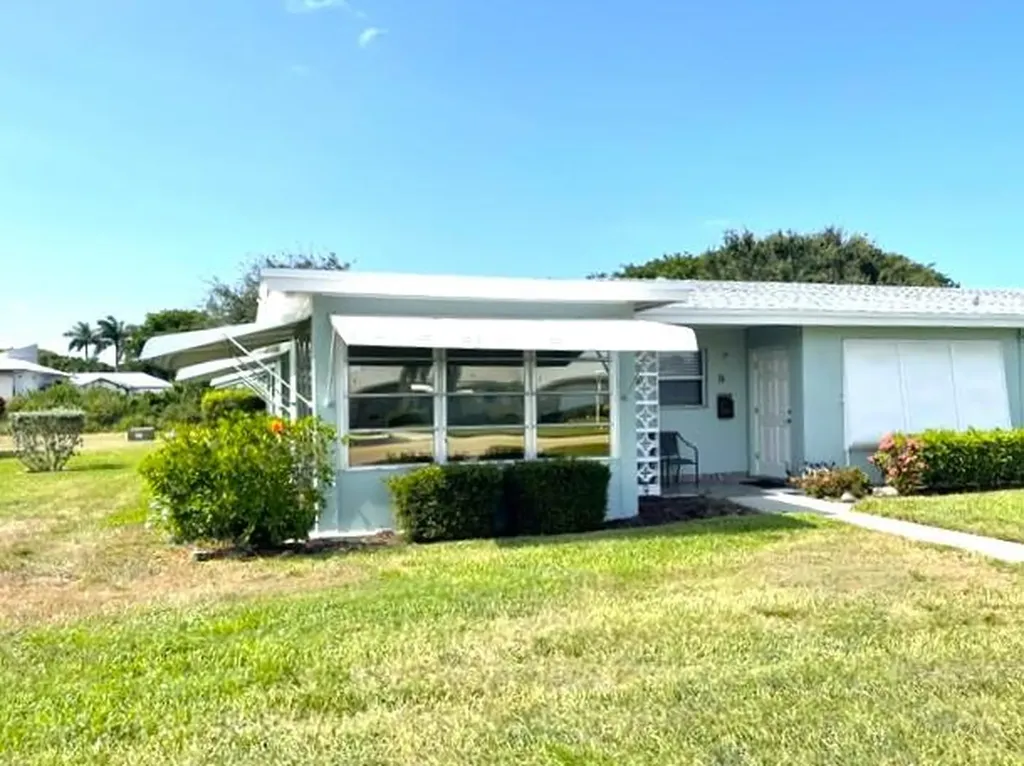 237 High Point Court W Delray Beach FL 33445