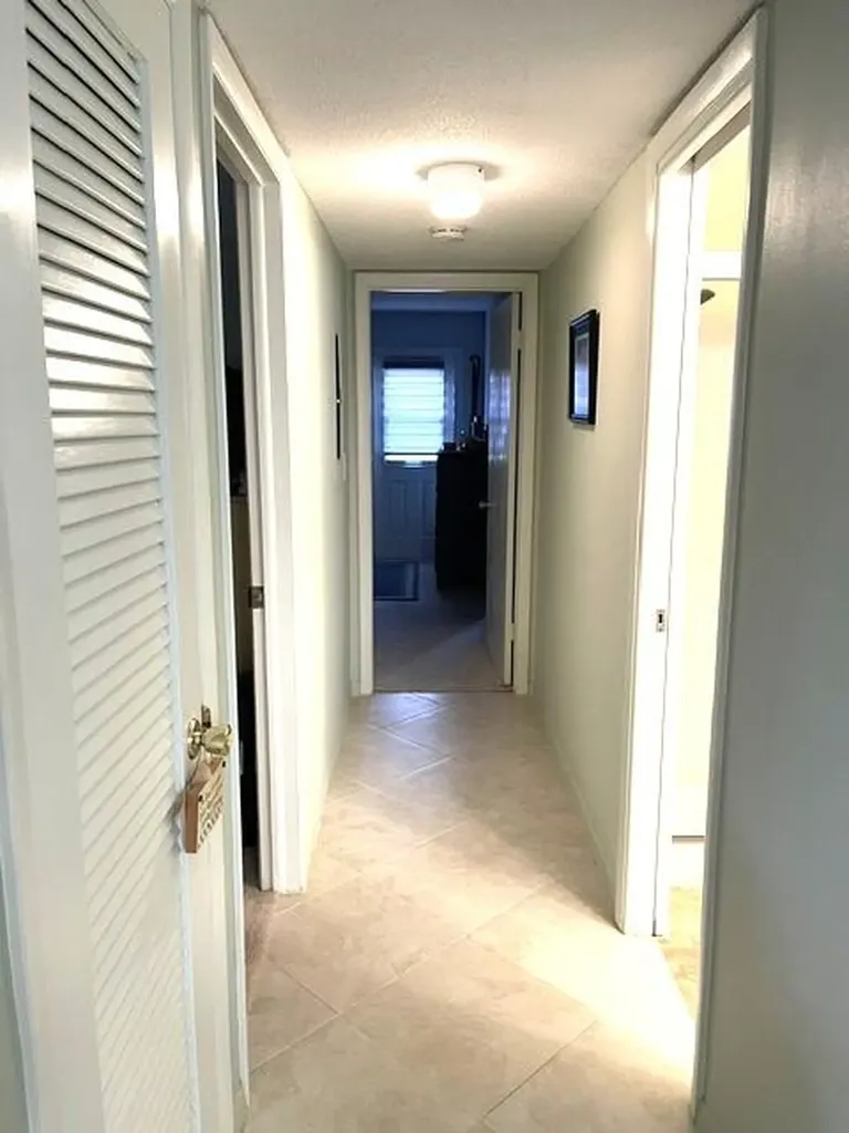 237 High Point Court W Delray Beach FL 33445