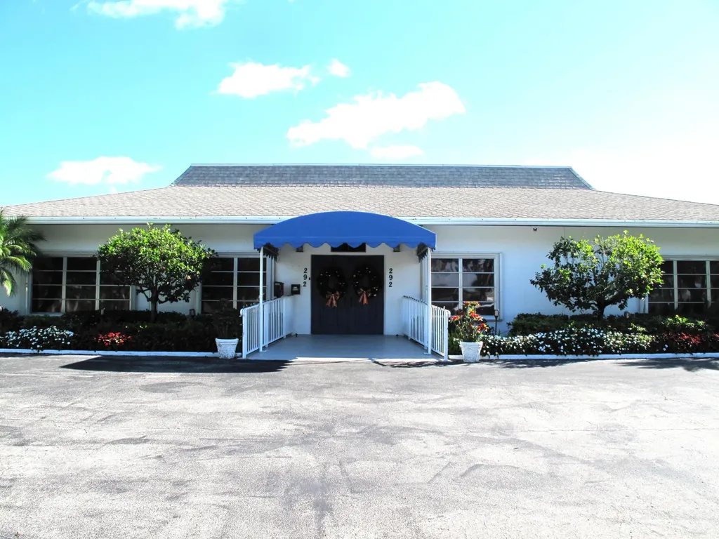 237 High Point Court W Delray Beach FL 33445