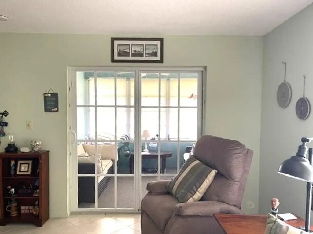 237 High Point Court W Delray Beach FL 33445