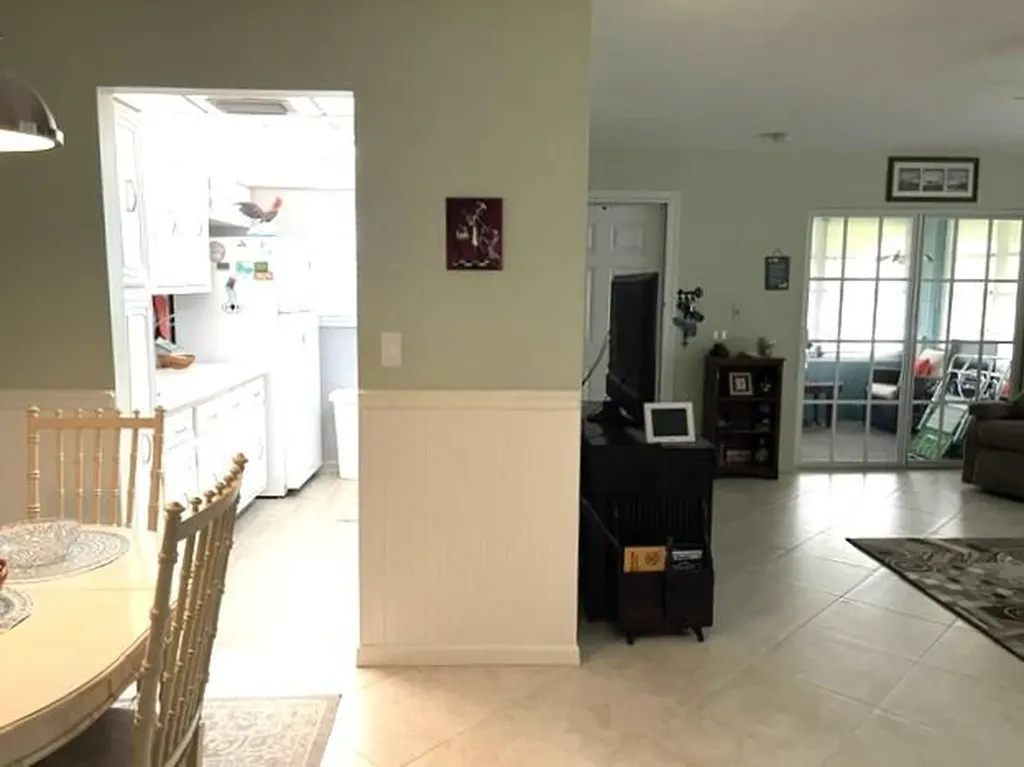 237 High Point Court W Delray Beach FL 33445