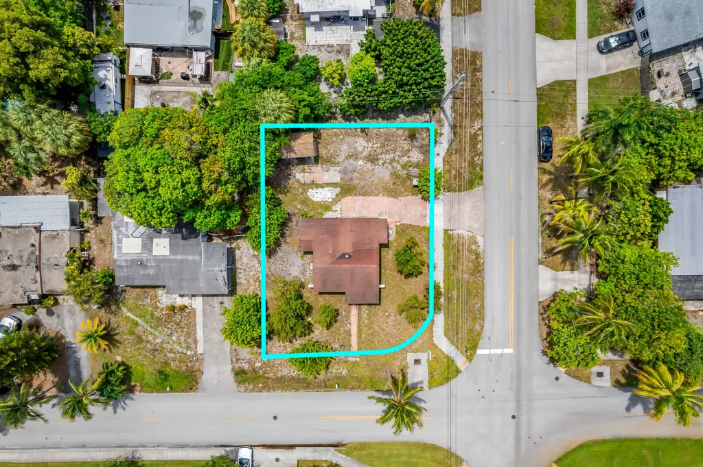 1712 NE 50th Court Pompano Beach FL 33064