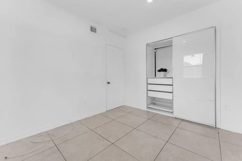 1712 NE 50th Court Pompano Beach FL 33064