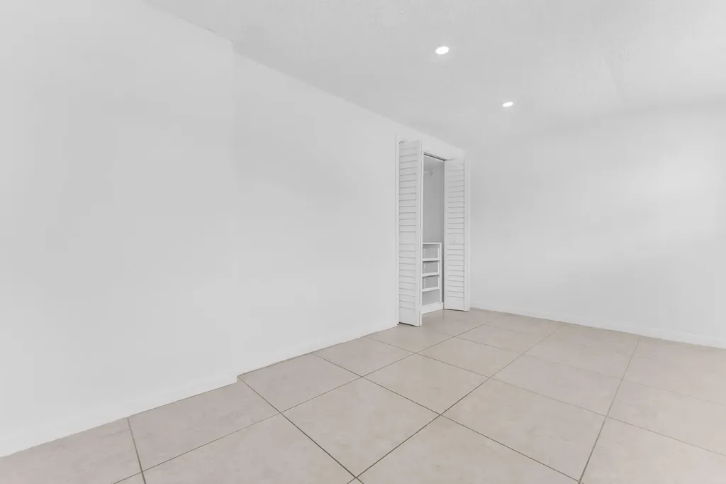 1712 NE 50th Court Pompano Beach FL 33064
