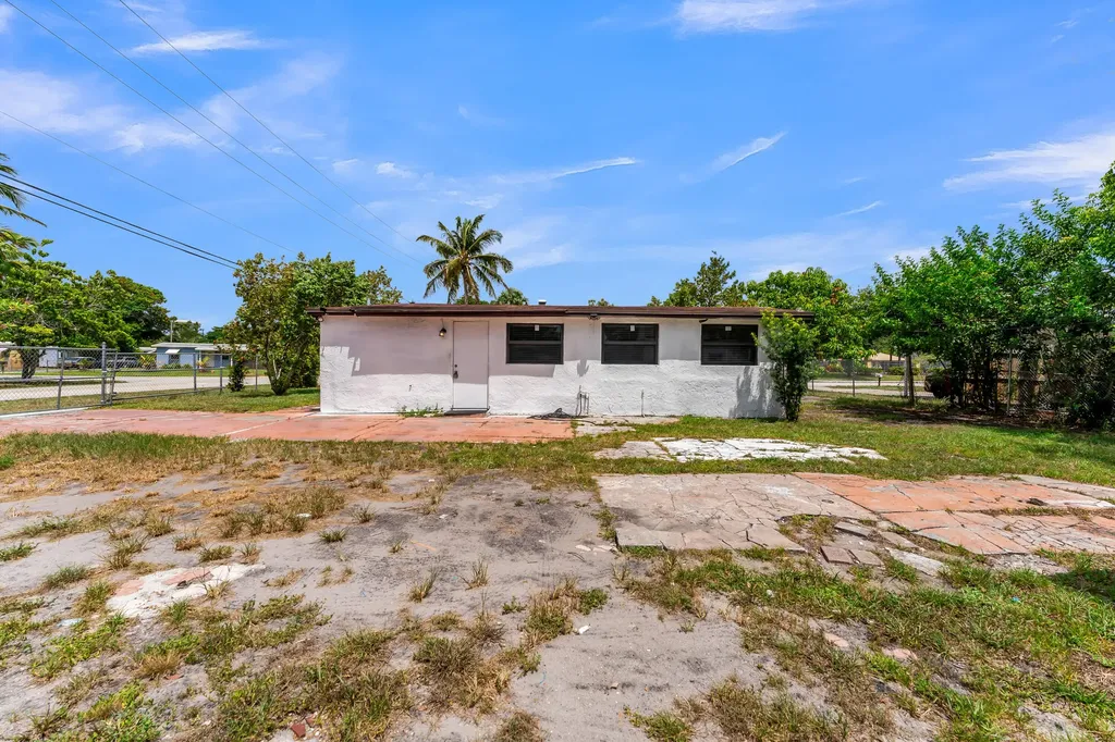 1712 NE 50th Court Pompano Beach FL 33064