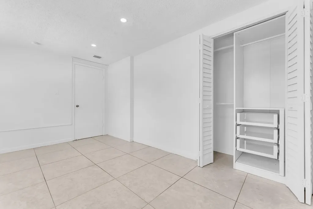 1712 NE 50th Court Pompano Beach FL 33064