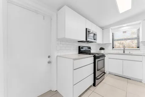 1712 NE 50th Court Pompano Beach FL 33064