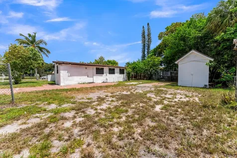 1712 NE 50th Court Pompano Beach FL 33064