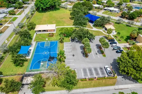 1712 NE 50th Court Pompano Beach FL 33064