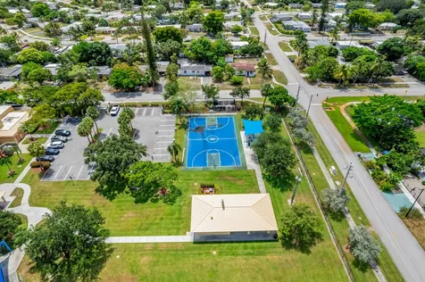 1712 NE 50th Court Pompano Beach FL 33064