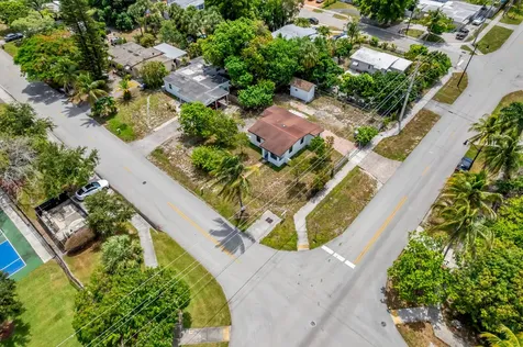 1712 NE 50th Court Pompano Beach FL 33064