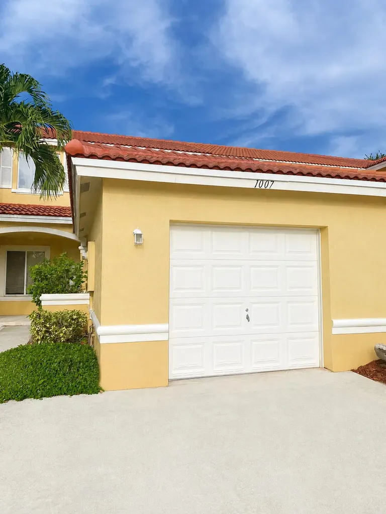 1007 Arezzo Circle Boynton Beach FL 33436