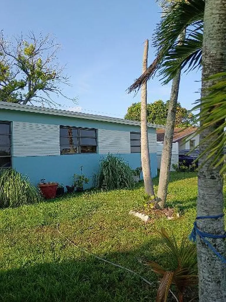 2731 NW 16th Court Fort Lauderdale FL 33311