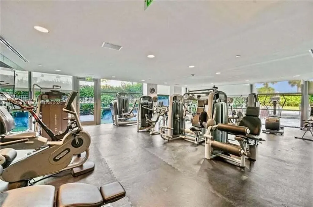5875 Collins Avenue Miami Beach FL 33140
