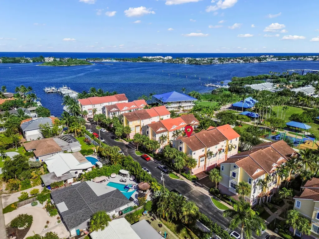 131 Harbors Way Boynton Beach FL 33435