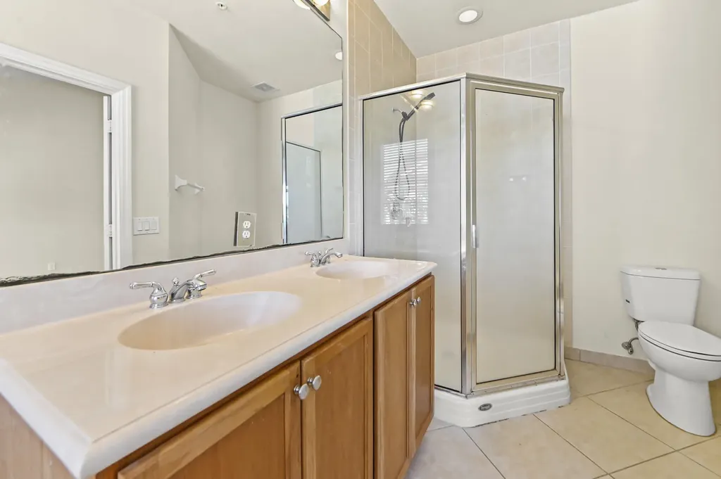 131 Harbors Way Boynton Beach FL 33435