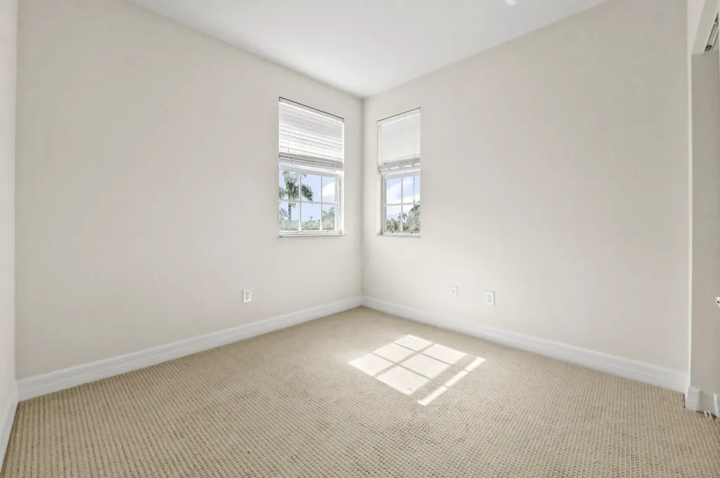 131 Harbors Way Boynton Beach FL 33435