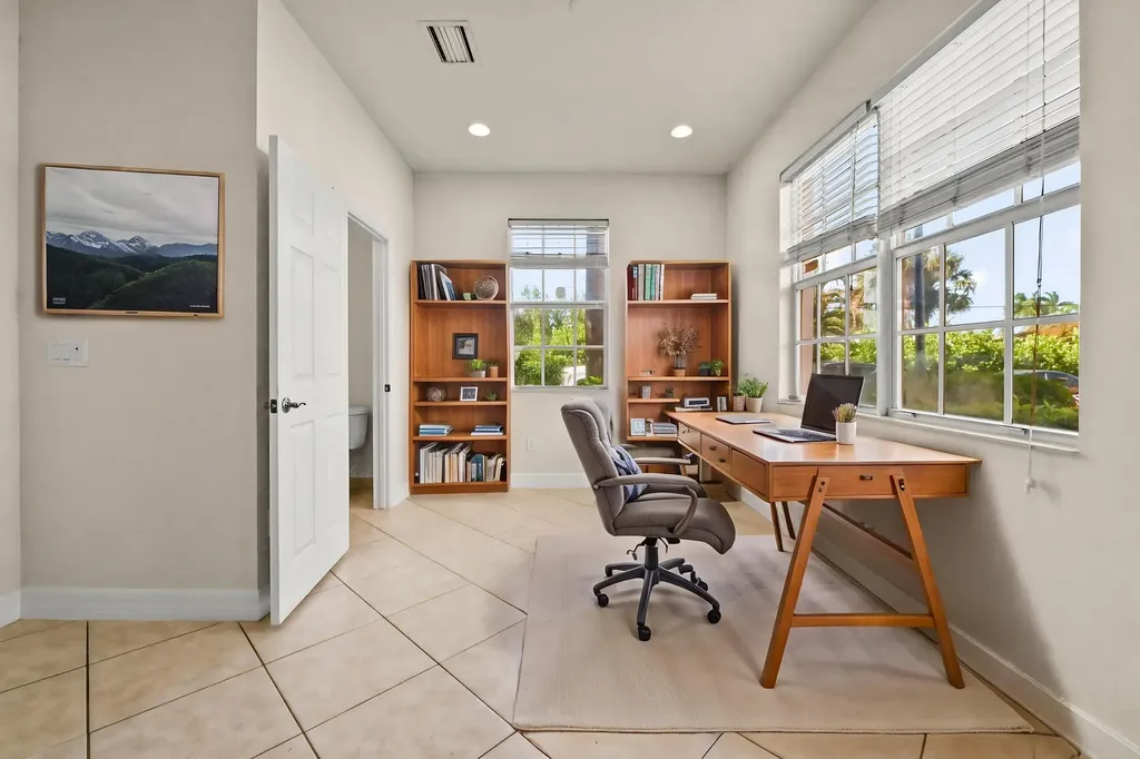 131 Harbors Way Boynton Beach FL 33435