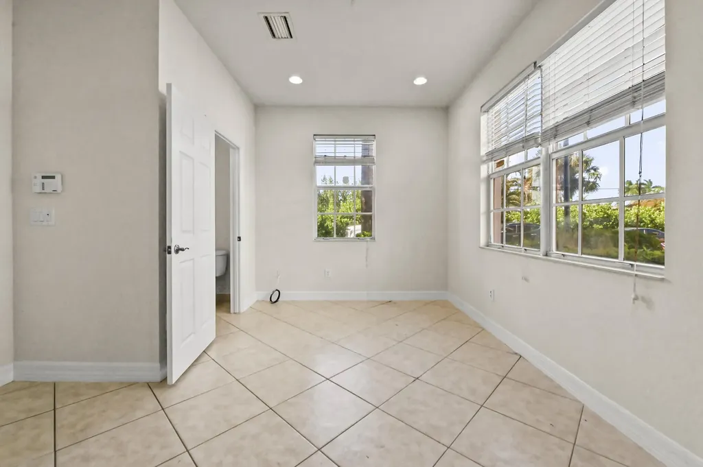131 Harbors Way Boynton Beach FL 33435