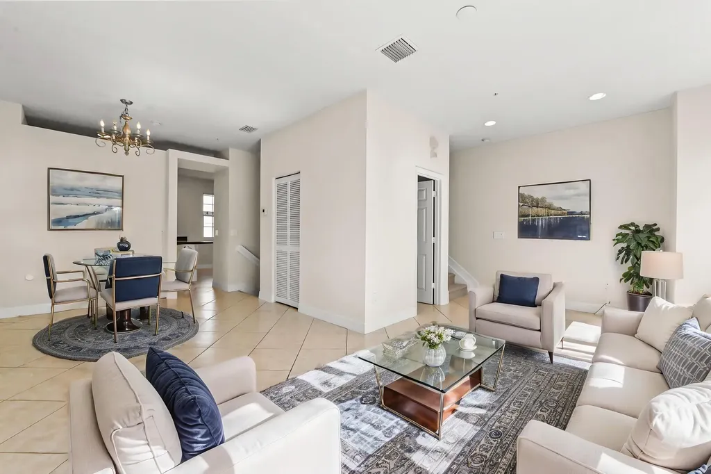 131 Harbors Way Boynton Beach FL 33435