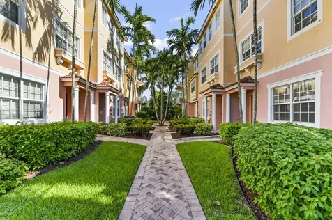 131 Harbors Way Boynton Beach FL 33435