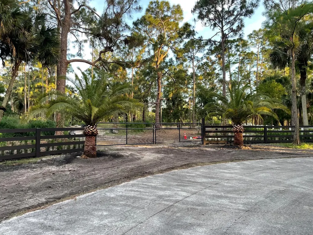 1030 Stallion Drive W The Acreage FL 33470