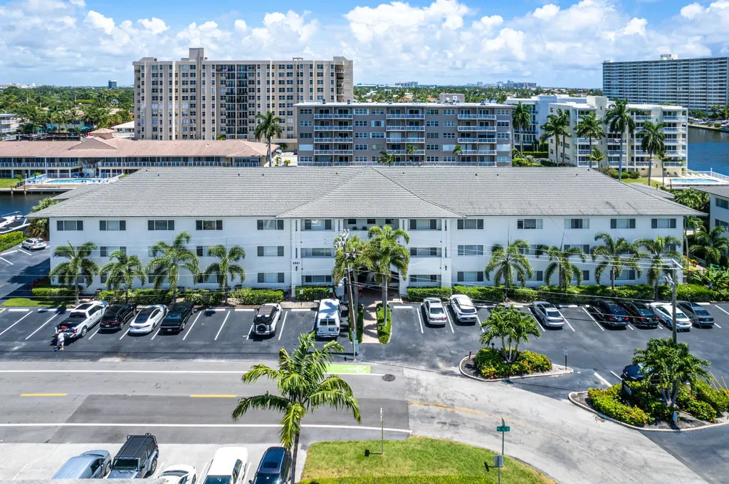 2881 NE 32nd Street Fort Lauderdale FL 33306