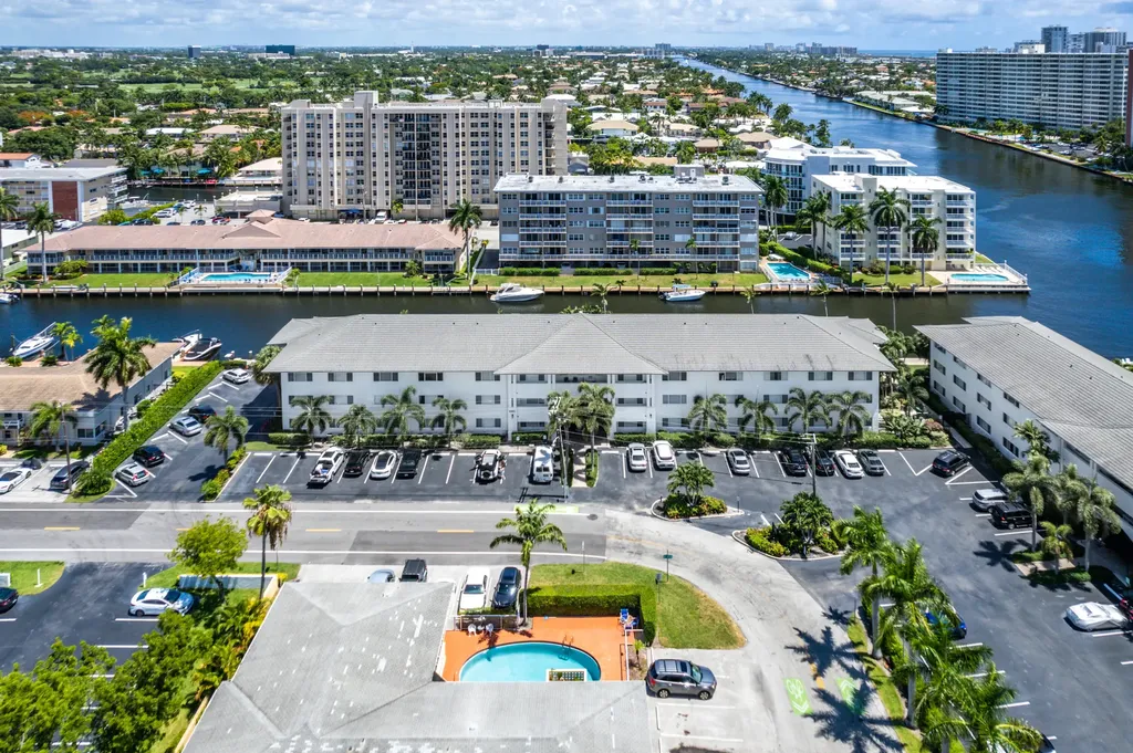 2881 NE 32nd Street Fort Lauderdale FL 33306