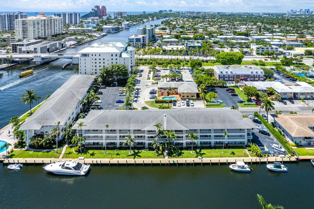2881 NE 32nd Street Fort Lauderdale FL 33306