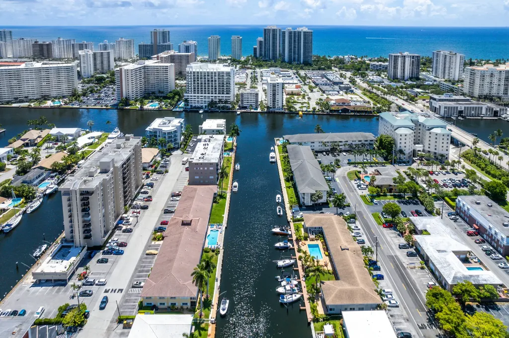 2881 NE 32nd Street Fort Lauderdale FL 33306