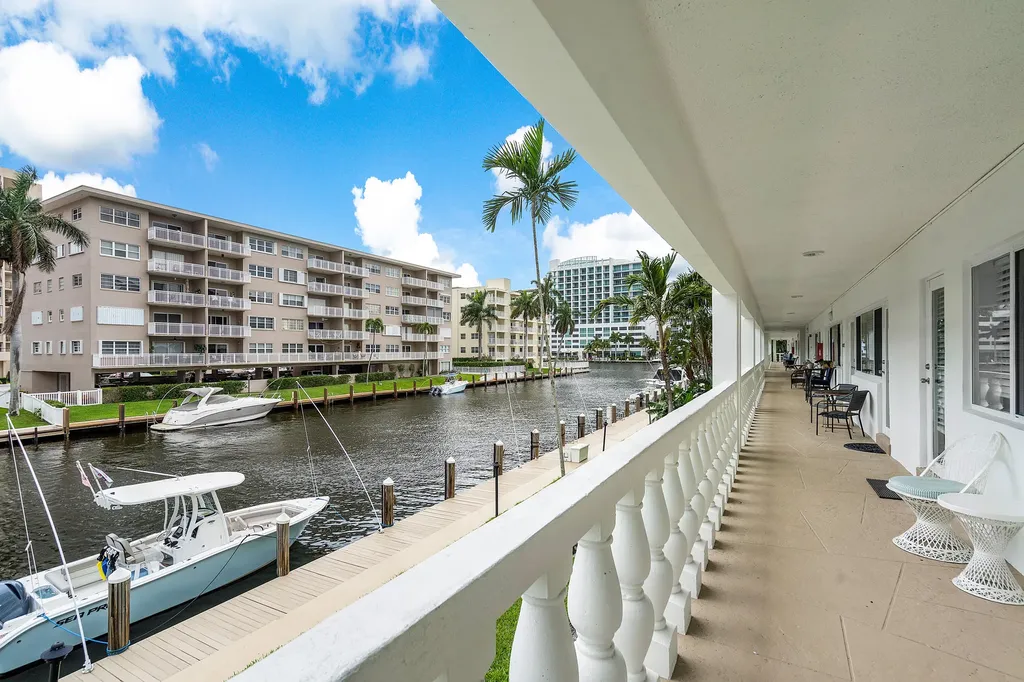 2881 NE 32nd Street Fort Lauderdale FL 33306