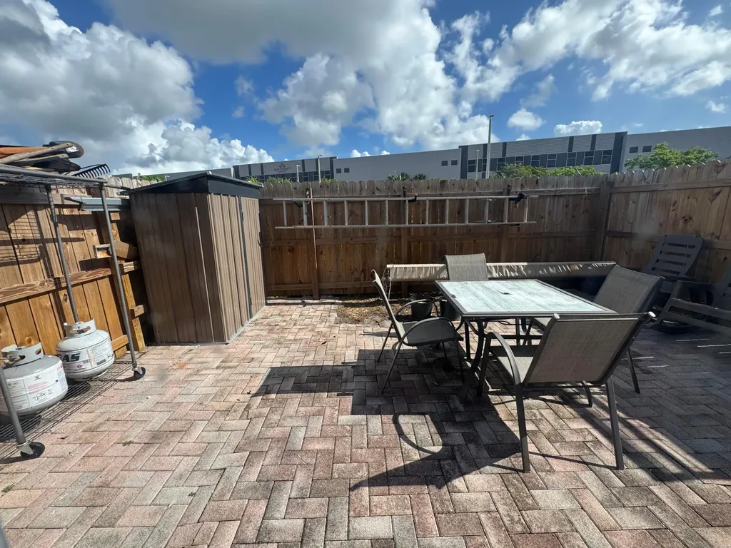 5937 SW 36th Court Davie FL 33314